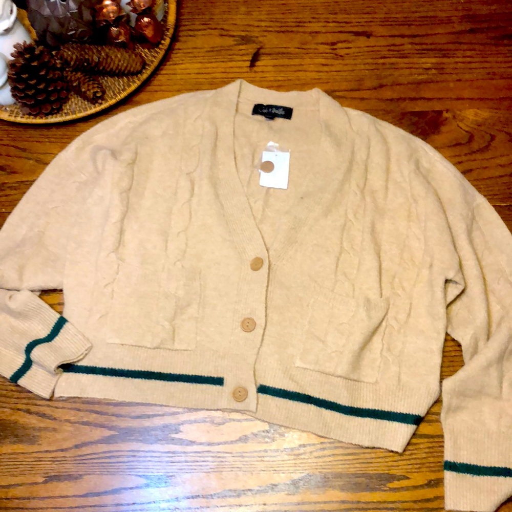NWT Oak & Trellis wool blend cropped cable cardigan sweater